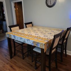 High Top Dinning Table