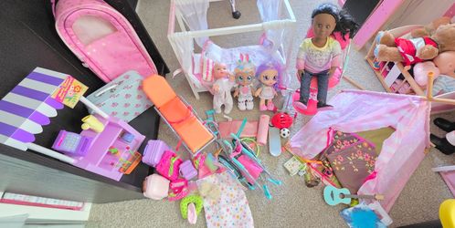 HUGE American Girl / our generation doll sets