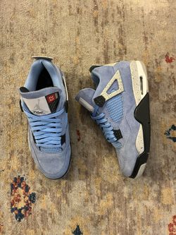 Jordan 4 UNC