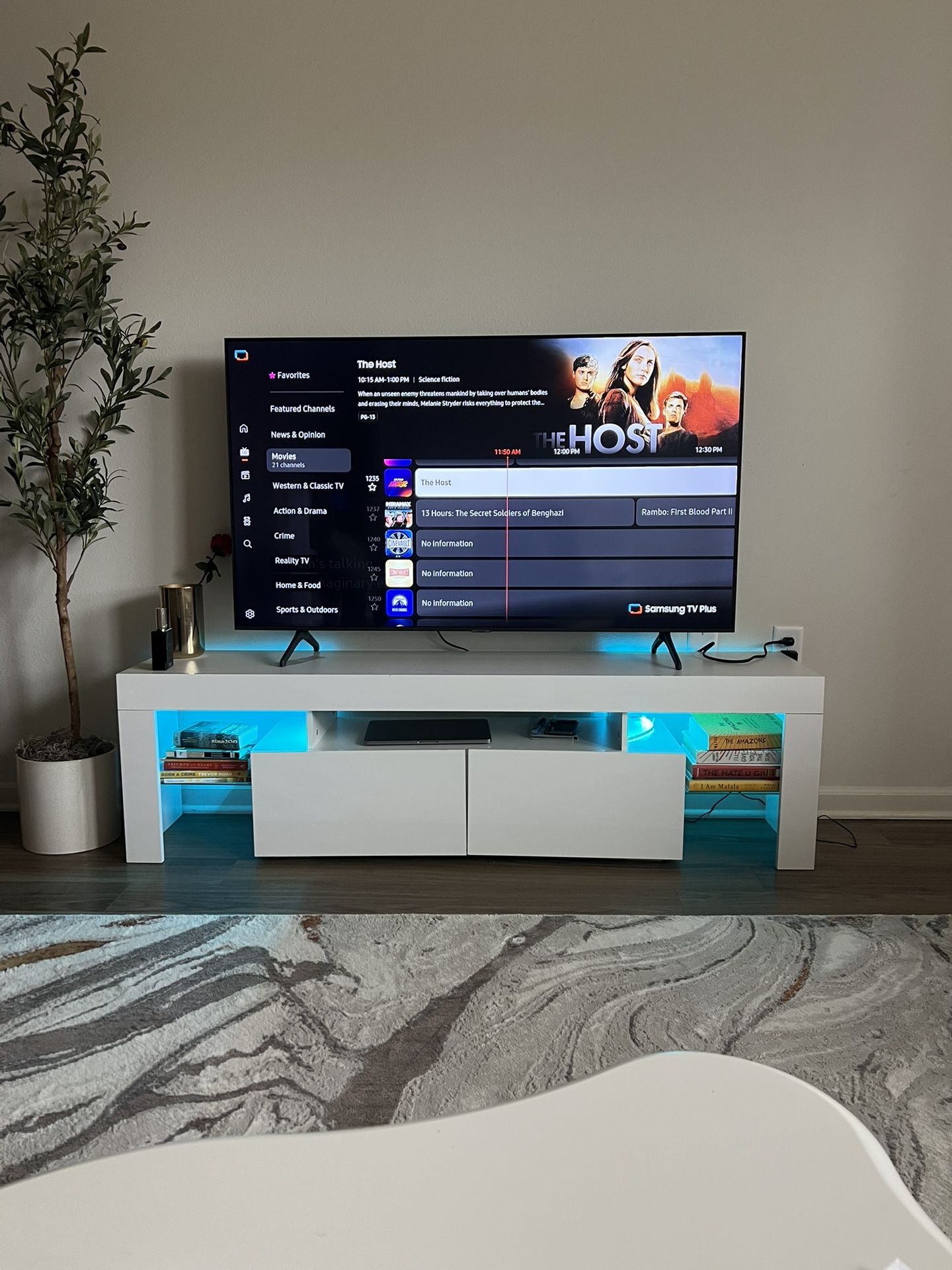 Samsung 55” 4K UHD Smart TV — TU7000 Series | Perfect condition