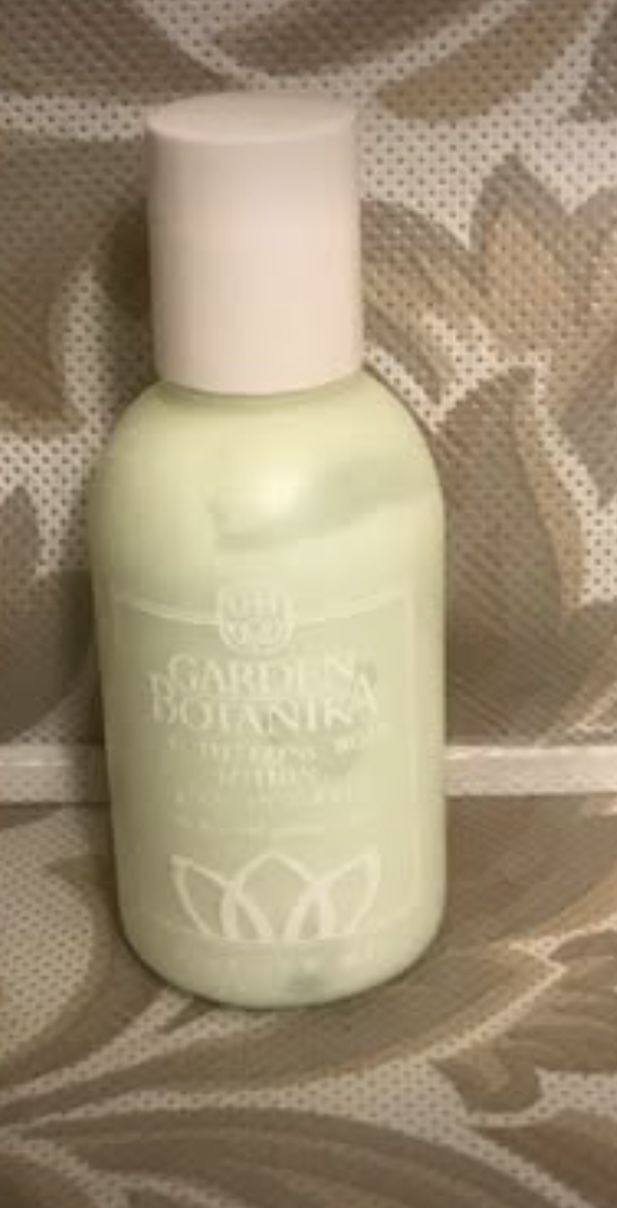 Garden Botanika Morning Rain Shower Gel