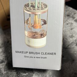 MAKEUP BRUSH CLEANER 