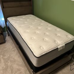 Twin Bedroom Set