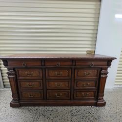Ashley Furniture Casa Mollino Triple Dresser (Model B543-31)