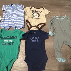 Large Bag Of Baby Clothes Size Newborn To 0-3 Months