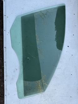 2008-2011 Ford Focus Door Glass 