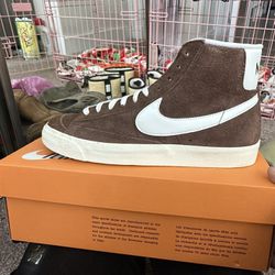 Vintage Brown Nike Blazer Shoe