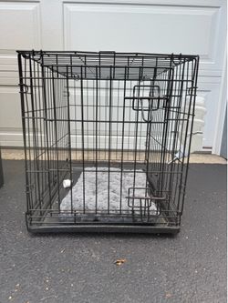 Dog Kennel Like New!!!