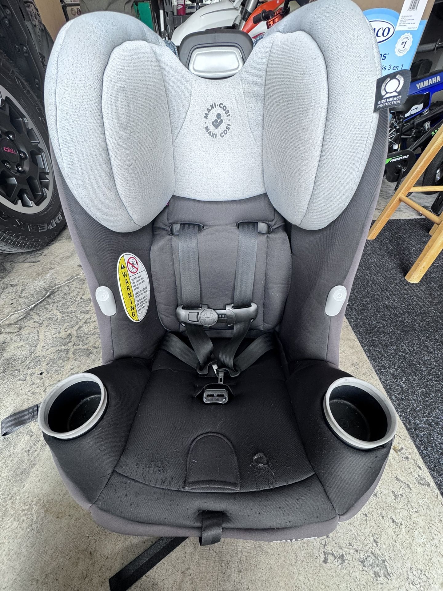 Maxi-Cosi Pria All-in-One Convertible Car Seat