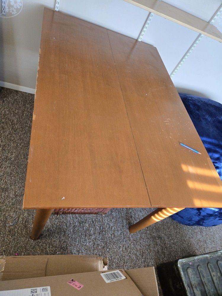 Free Solid Wood Maple Table