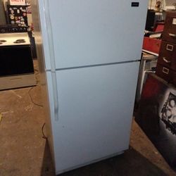 Basic Fridge Stove Work Perfect  400 Deliverd
