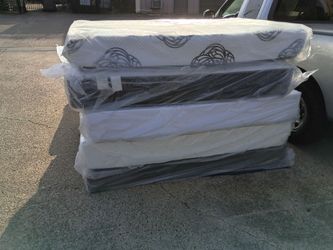 NEW Queen mattress sets