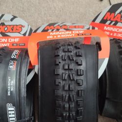 Maxxis Minion DHF & DHR 11