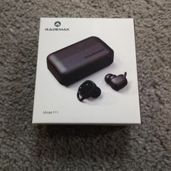 Bluetooth Headphones (NEW)