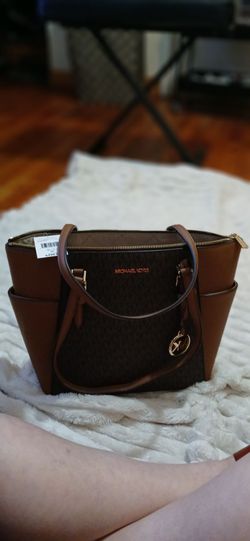 Michael Kors Charlotte Large Top Zip Tote