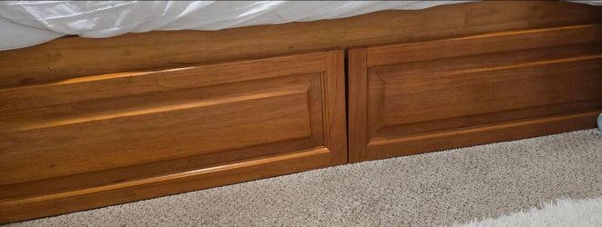 2 Drawers Atlantic Furniture Used