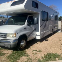 2001 450  Majestic Version 10 Class C Sleeps 8