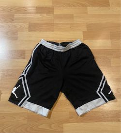 Boys Large Jordan shorts Dri-fit