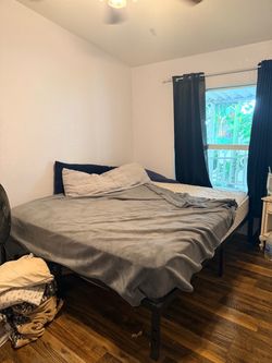Cal King Mattress/Bedframe