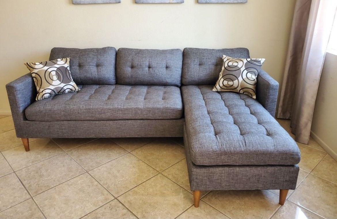 New 86x59 Sectional Couch / Free Delivery