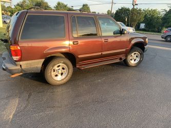 1999 Ford Explorer