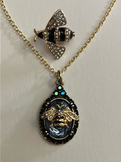Rhinestone Bumble Bee Jewelry Set - Miniature Charm Pendant Necklace  + Pin Brooch