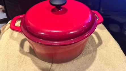 Tramontina 6.5 Qt Enameled Cast Iron Dutch Oven Red Round 6.5-Quart Pot With Lid