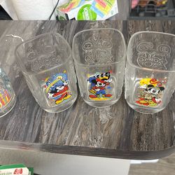 Set If 3 McDonald’s Disney Glasses From 2000