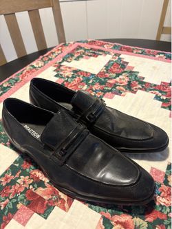 Dress shoes