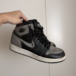 Jordan 1 Shadow Grey Sneakers