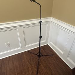 Microphone Stand With Carrying Case $20