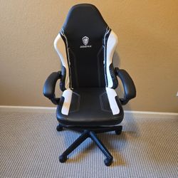 Gaming chair
