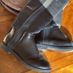 New Girls Black Boots Size 2