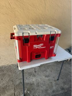 Milwaukee cooler xl