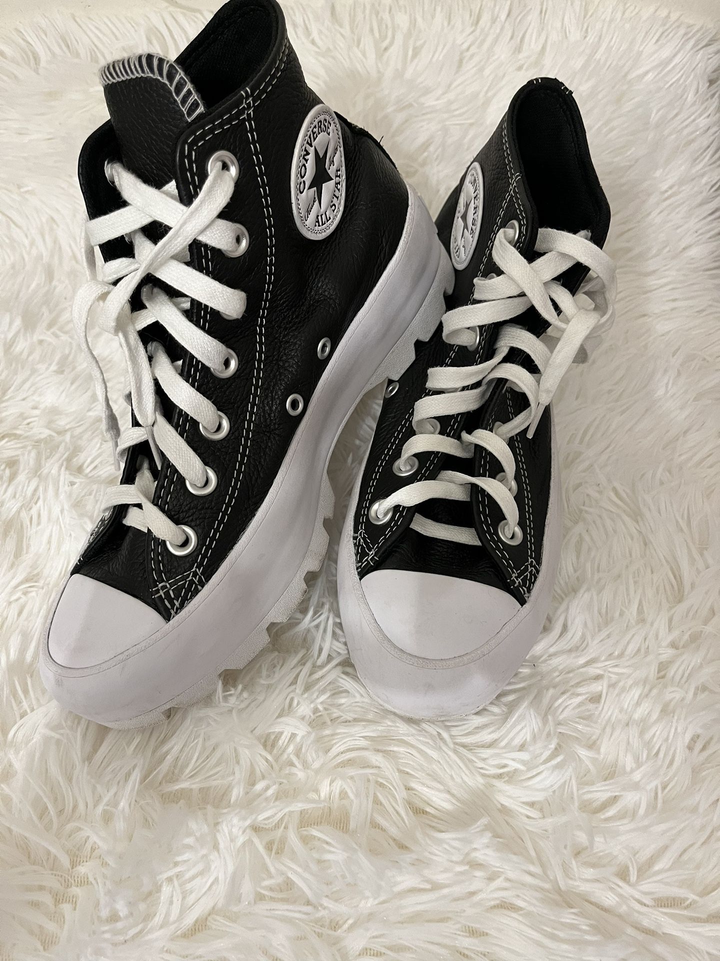 Chuck Taylor Leather Platform