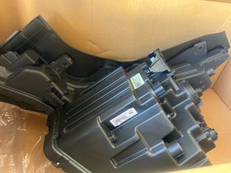 Kia headligh and tail light broken