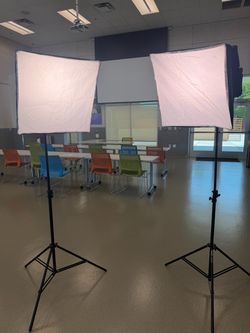 (2) Fovitec Studio Pros S-600B Photography/Video Light