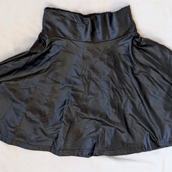 New Girls Zenana Med 22-24, length 19.5 Full Black Fake Leather Skirt, Elastic Rear Style PS-15042BA 100% Polyurethane Exterior. Circle, Skater. East 
