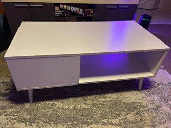 White Living Room Coffee Table – Good Condition