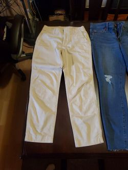 3 PAIR OF PERFECT CONDITION WOMEN'S JEANS AND TIGHTS.