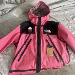 Supreme x The North Face Summit Series Outer Tape Seam Jacket