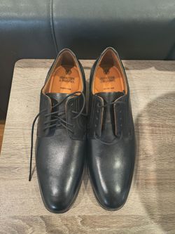 Dress shoes