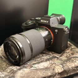 Sony A7 IV Mirrorless Camera – Under 3,000 Shutter Count + Free Lens & 128GB SD