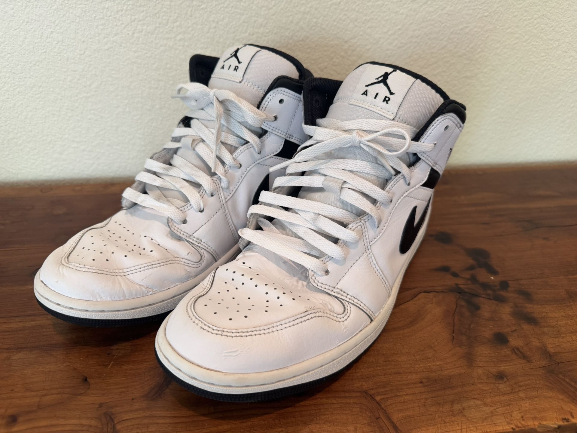 Nike Air Jordan Men's Size 10.5 Mid White/Black-White-Black (DQ8426 132)