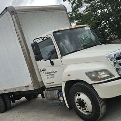 2014 Hino 258 268 Clean Title 24 Foot Box 