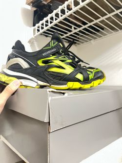 Balenciaga track 2.0 green