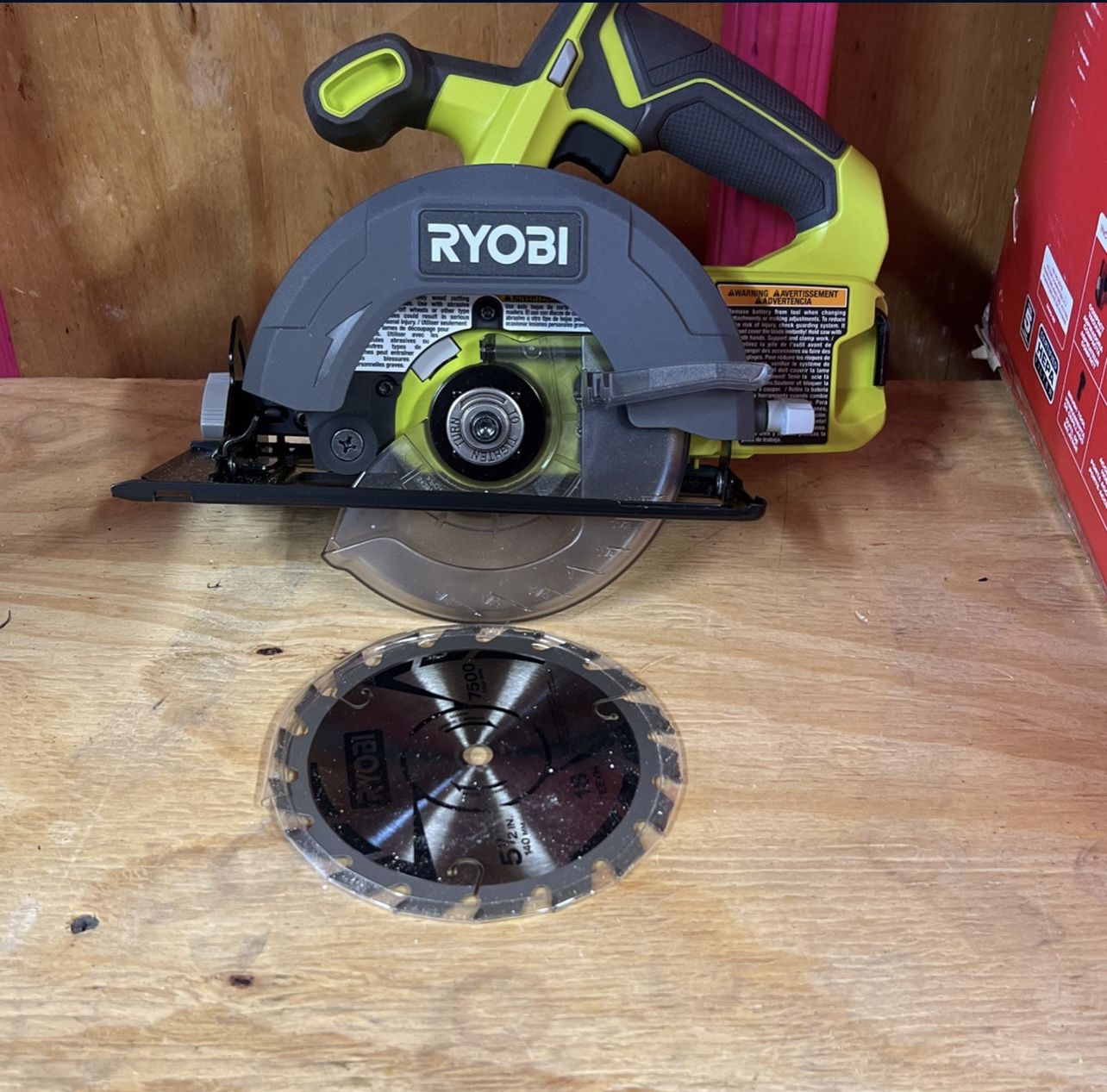 RYOBI 18V 5-1/2 CIRCULAR SAW 