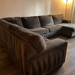 Sectional couch