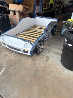 Twin bed