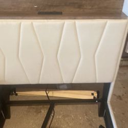 Single Bed With Planks 